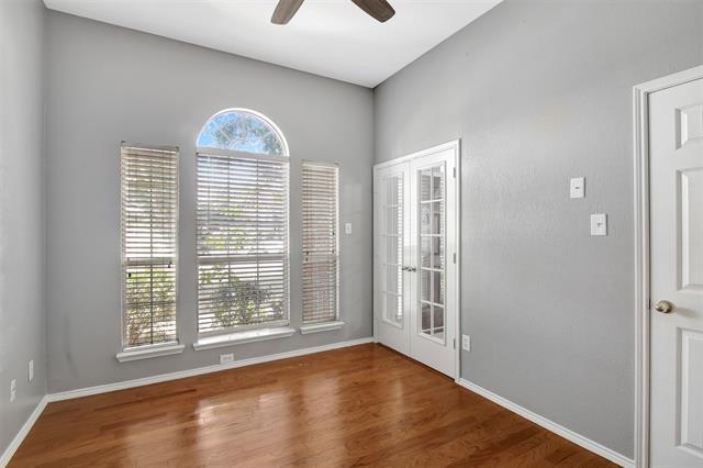 Building Photo - 9709 Lovers Ln