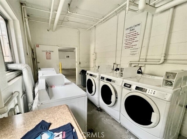 Building Photo - 13717 Chadron Ave