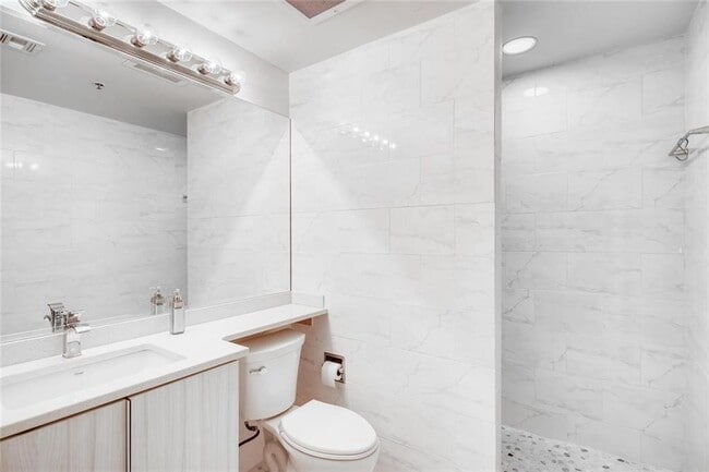 Building Photo - 710 Colorado St