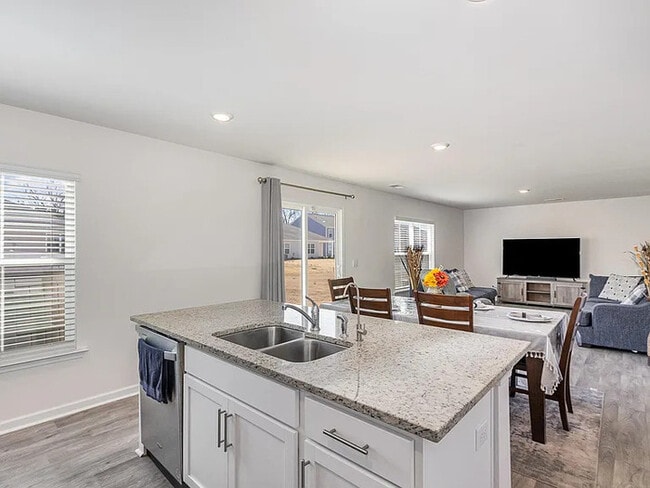 Building Photo - Earn Wealth While Leasing - Like a Homeown...
