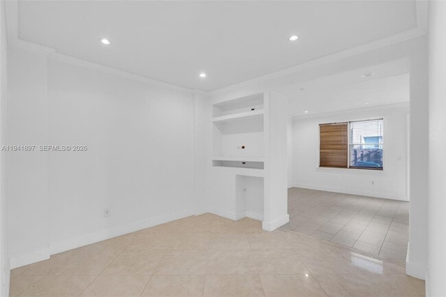 Building Photo - 5505 NW 112th Path