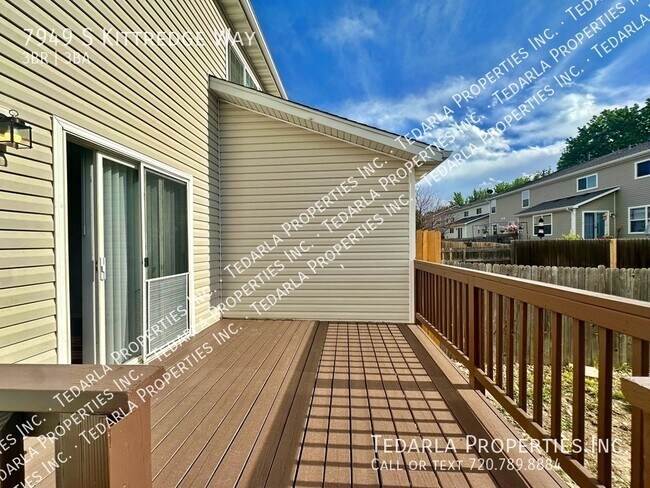 Building Photo - 7949 S Kittredge Way
