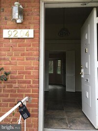 Building Photo - 9204 Bardon Rd