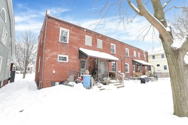 Building Photo - 47 W Weber Rd