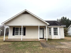 Building Photo - 3214 Atlas Dr