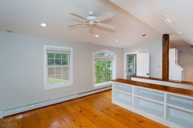 Building Photo - 2170 Daniel Bray Hwy