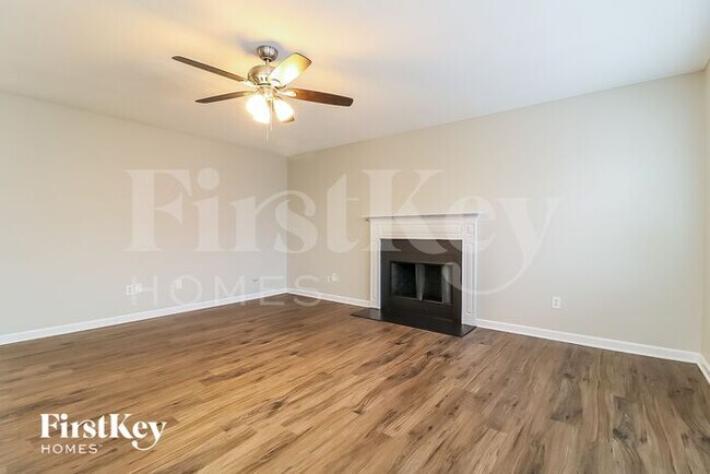 Building Photo - 309 Timberwood Dr