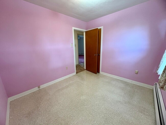 Building Photo - 3 Bedroom 2 Bathroom in Annville w/Huge Ga...