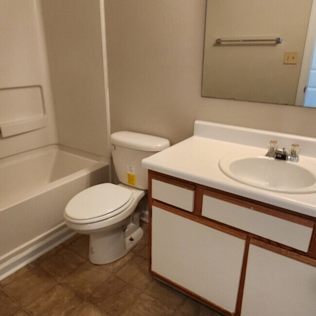 Building Photo - 300 Waterdown Dr