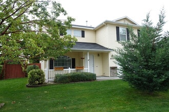 Building Photo - 4-Bedroom Two-Story Home