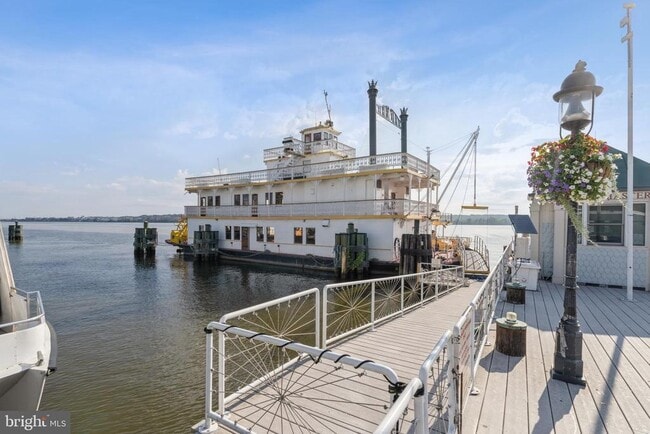 Building Photo - 110 Cameron St