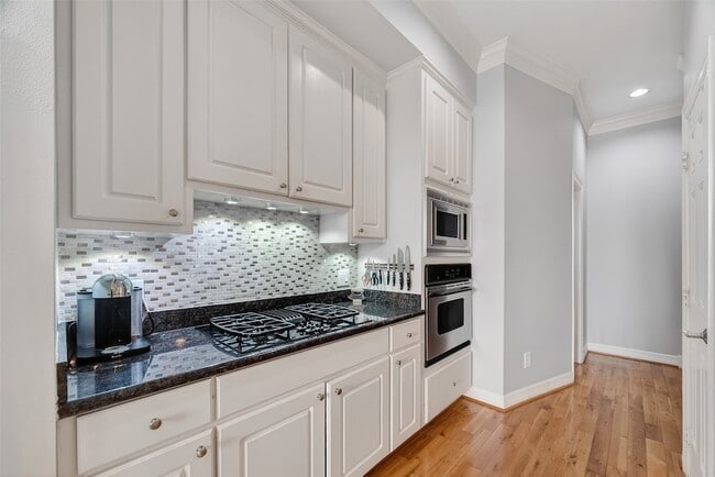 Building Photo - 3410 Garden Shadow Ln