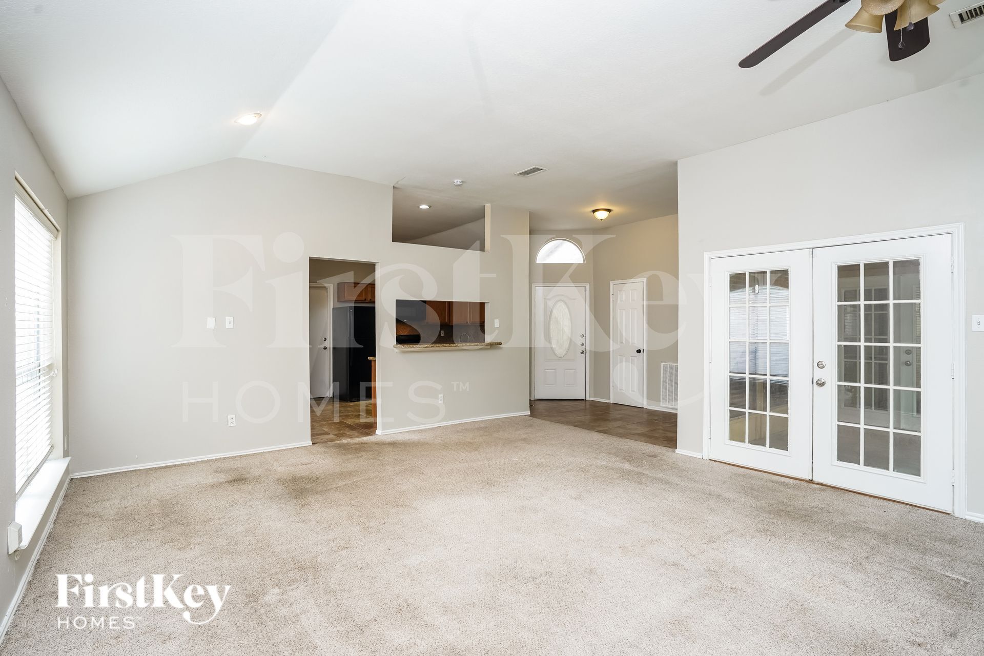 Building Photo - 2338 Loyanne Dr