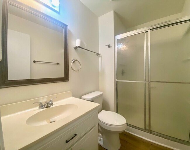 Building Photo - Mint Hill ranch - 3 bed, 2 bath with large...