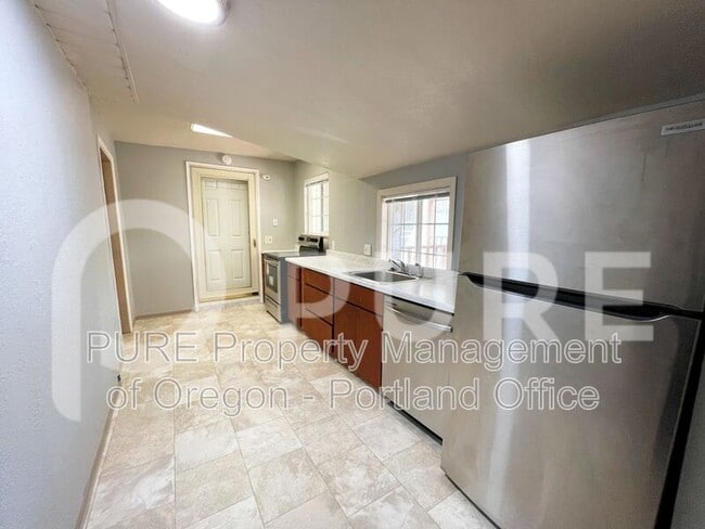 Building Photo - 8506 SE Mill St