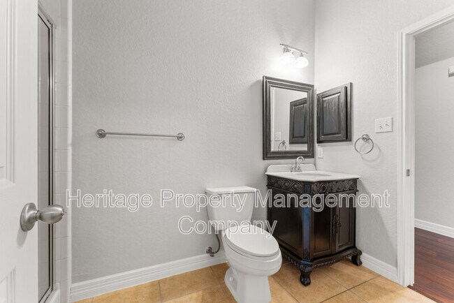 Building Photo - 11 Sable Valley