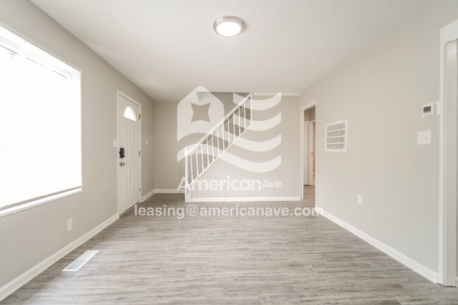 Building Photo - 19209 Cherrywood Ln