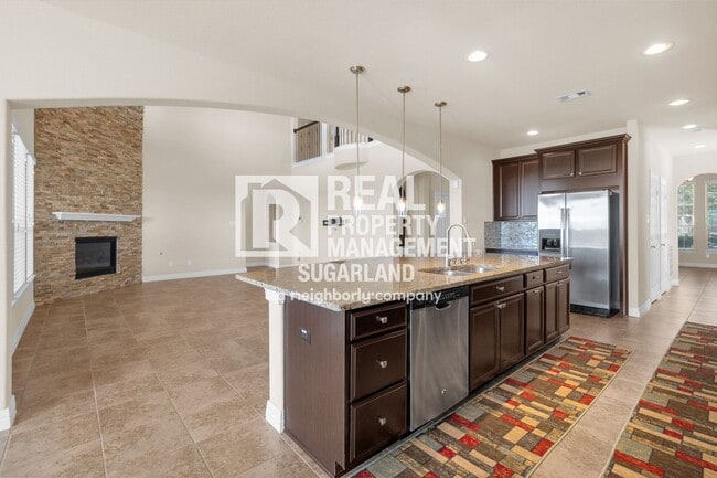 Building Photo - 18607 Pelham Grove Ln