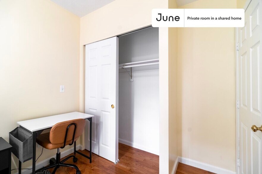 Building Photo - Room in Shared 3 bed/2 bath home in East Boston