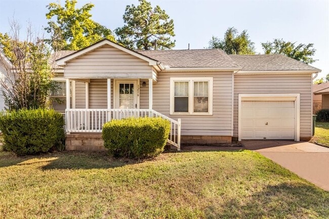 Primary Photo - 1216 E Campbell St