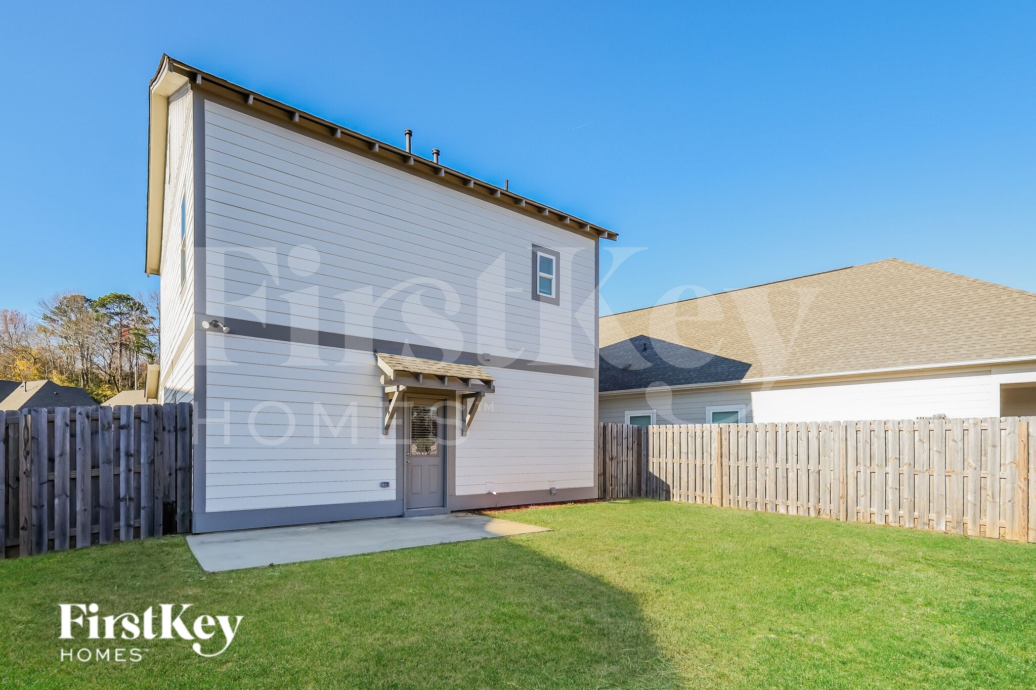 Building Photo - 2762 Village Pl