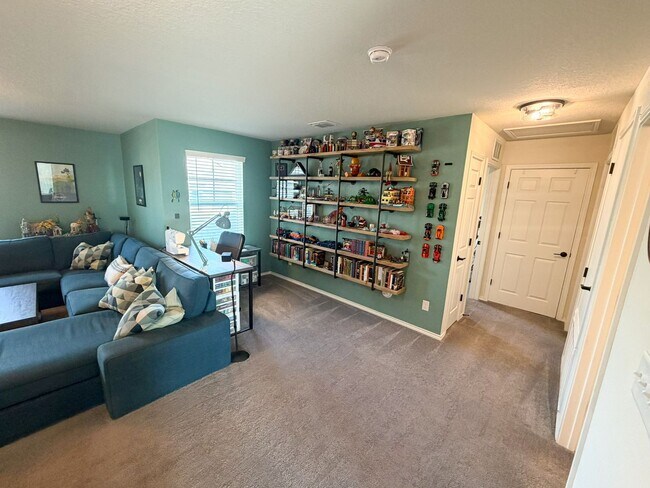 Building Photo - Well Maintained 3 bedroom 2.5 bath in COMAL ISD!