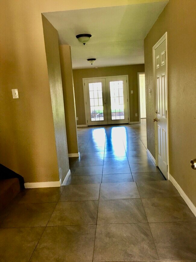 Building Photo - 7410 Frostview Ln