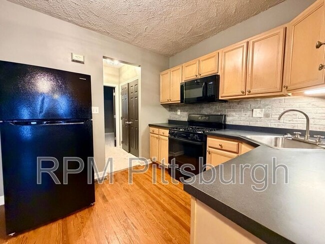 Building Photo - 2614 Larkins Wy