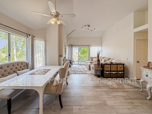 Building Photo - 5965 Paseo Encantada