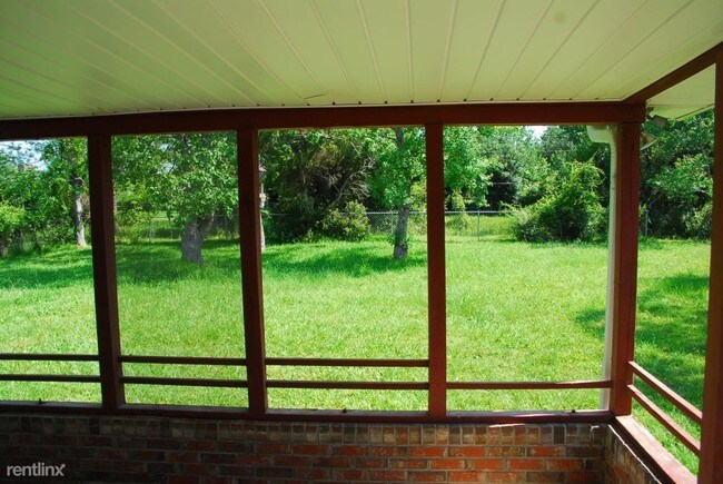 Building Photo - 3 br, 2 bath House - 2322 Norris Cir