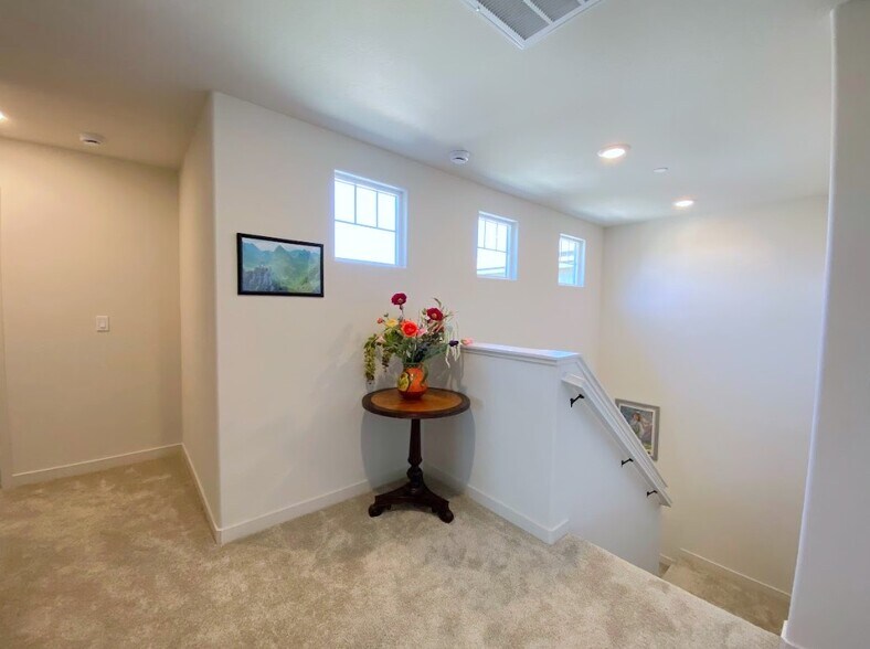 Building Photo - 4188 Adobe Ct