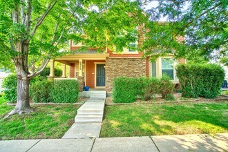 Building Photo - 2370 Windmill Dr