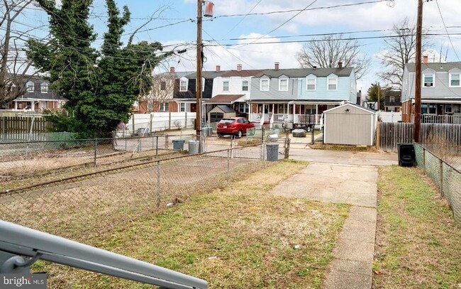Building Photo - 2020 Dineen Dr