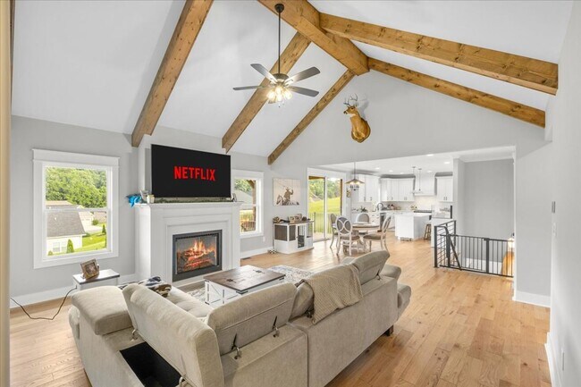 Building Photo - Beautiful Home for Rent in Chestnut Cove