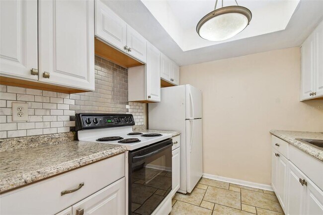 Building Photo - 610 Indian Rocks Rd N