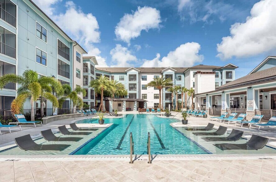 Building Photo - 9276 Vintage Hills Way