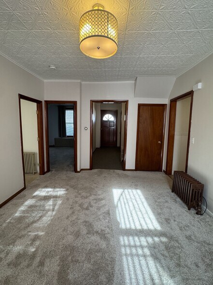 Building Photo - 6 Rutland St