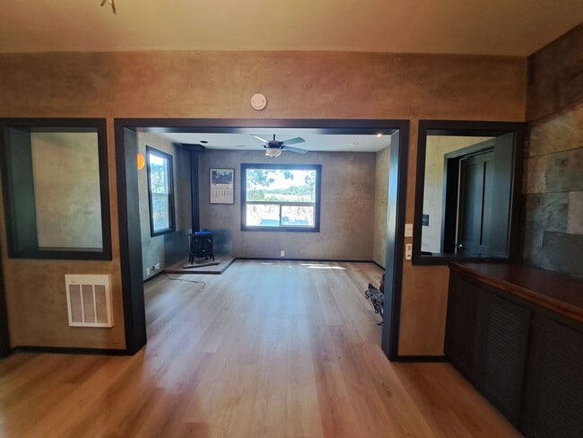 Building Photo - Living that Country Life in Napa - Close t...