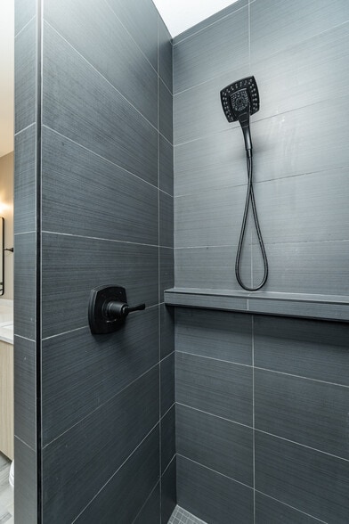 Building Photo - 353 Spring Day Ct NE