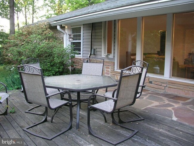 Building Photo - 10409 Gary Rd