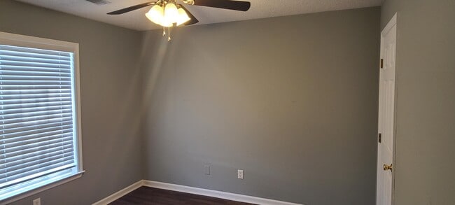 Building Photo - 2017 Summer Valley Way