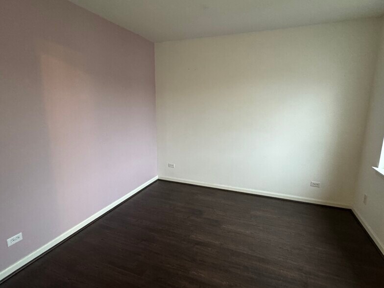 2nd Bedroom - 268 Camel Bend Ct
