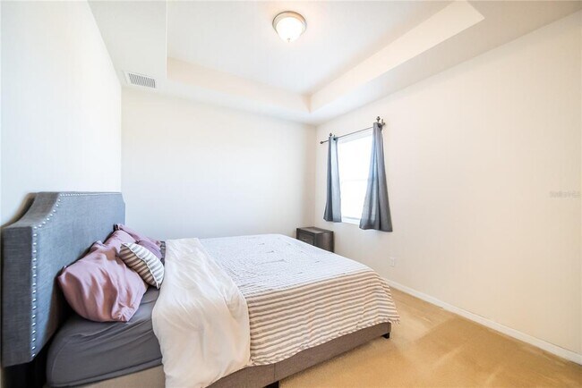 Building Photo - 980 Lakefront Village Dr