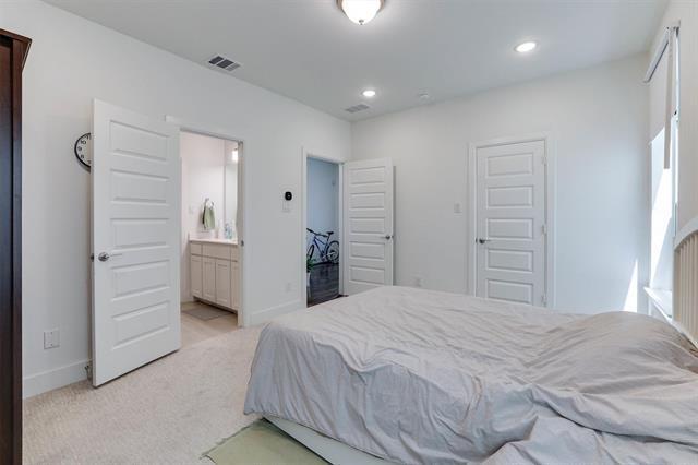 Building Photo - 8044 Zeppos Dr.