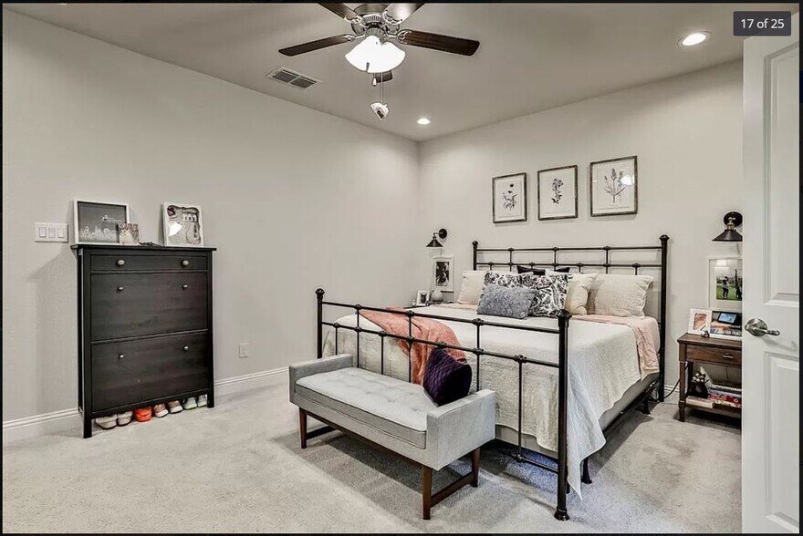 Master Suite Ground Floor - 808 Parkside Dr