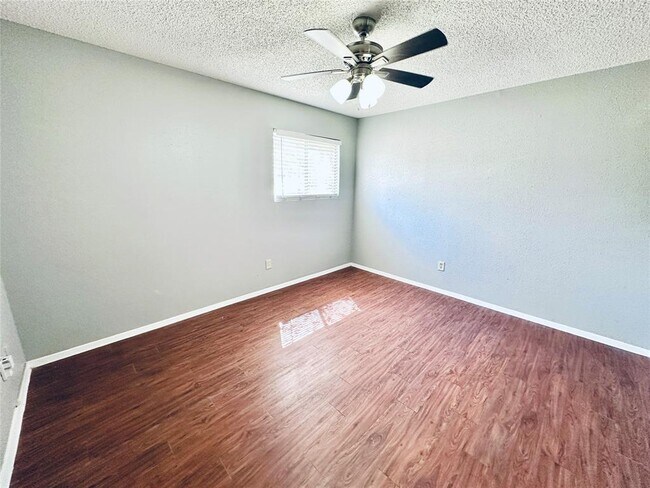 Building Photo - 3702 S 2nd St