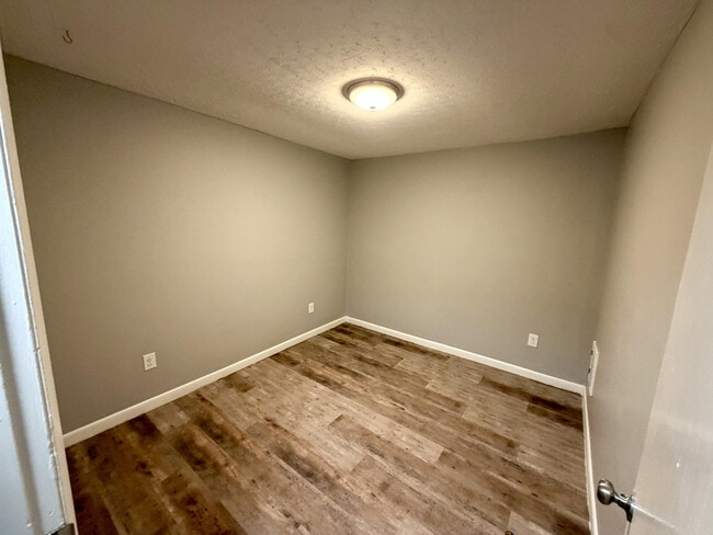 Building Photo - 253 Magnolia Ave