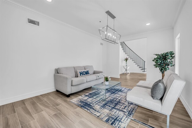 Building Photo - 11314 Williamsburg Dr