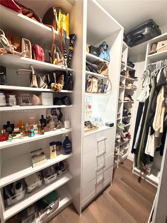 Building Photo - 7126 Rockwood Rd