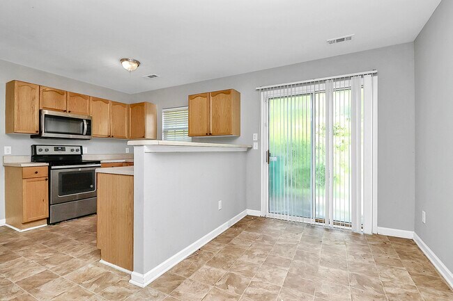 Building Photo - 5750 Laborde Ave